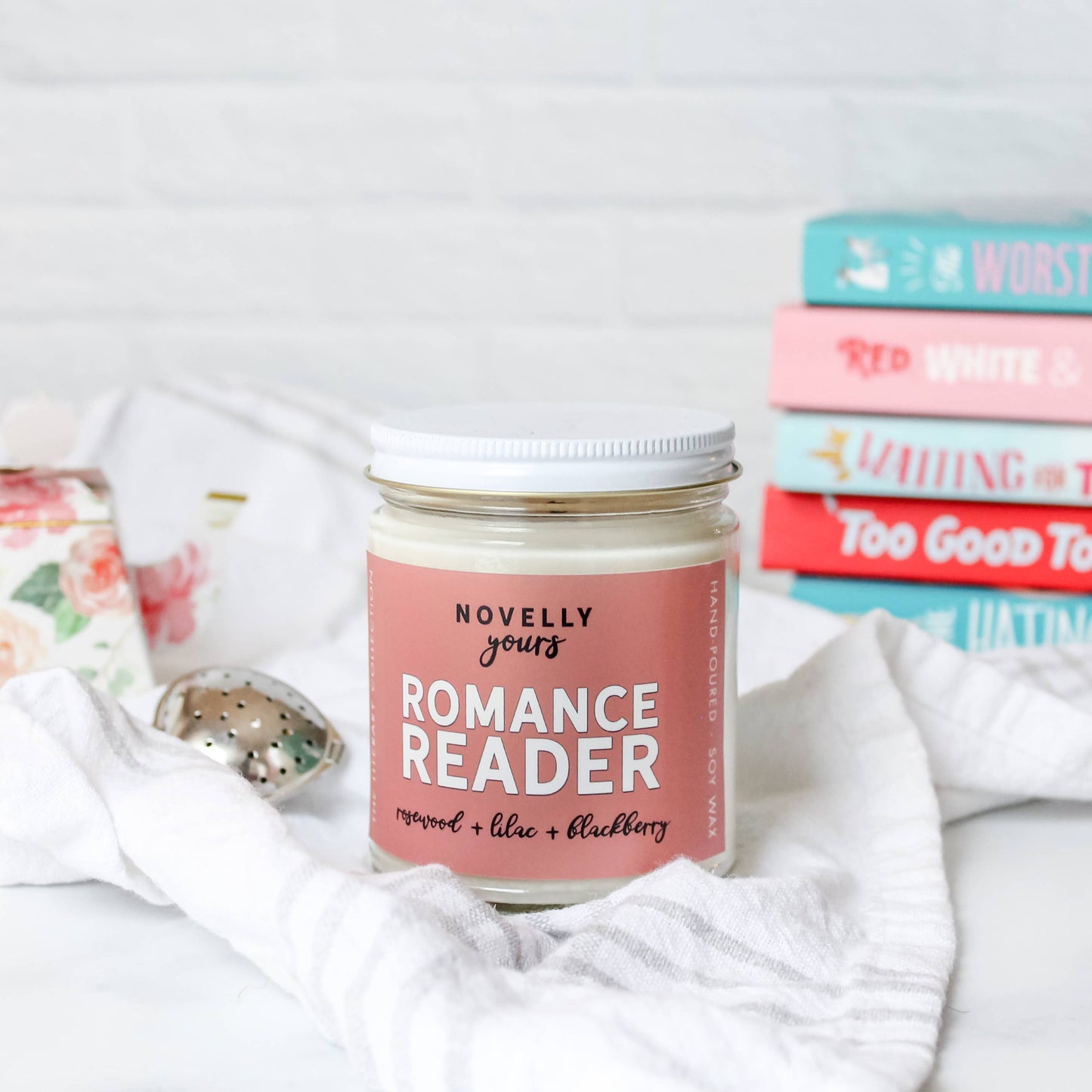 Romance Reader candle | Literary Gift for Bookworms