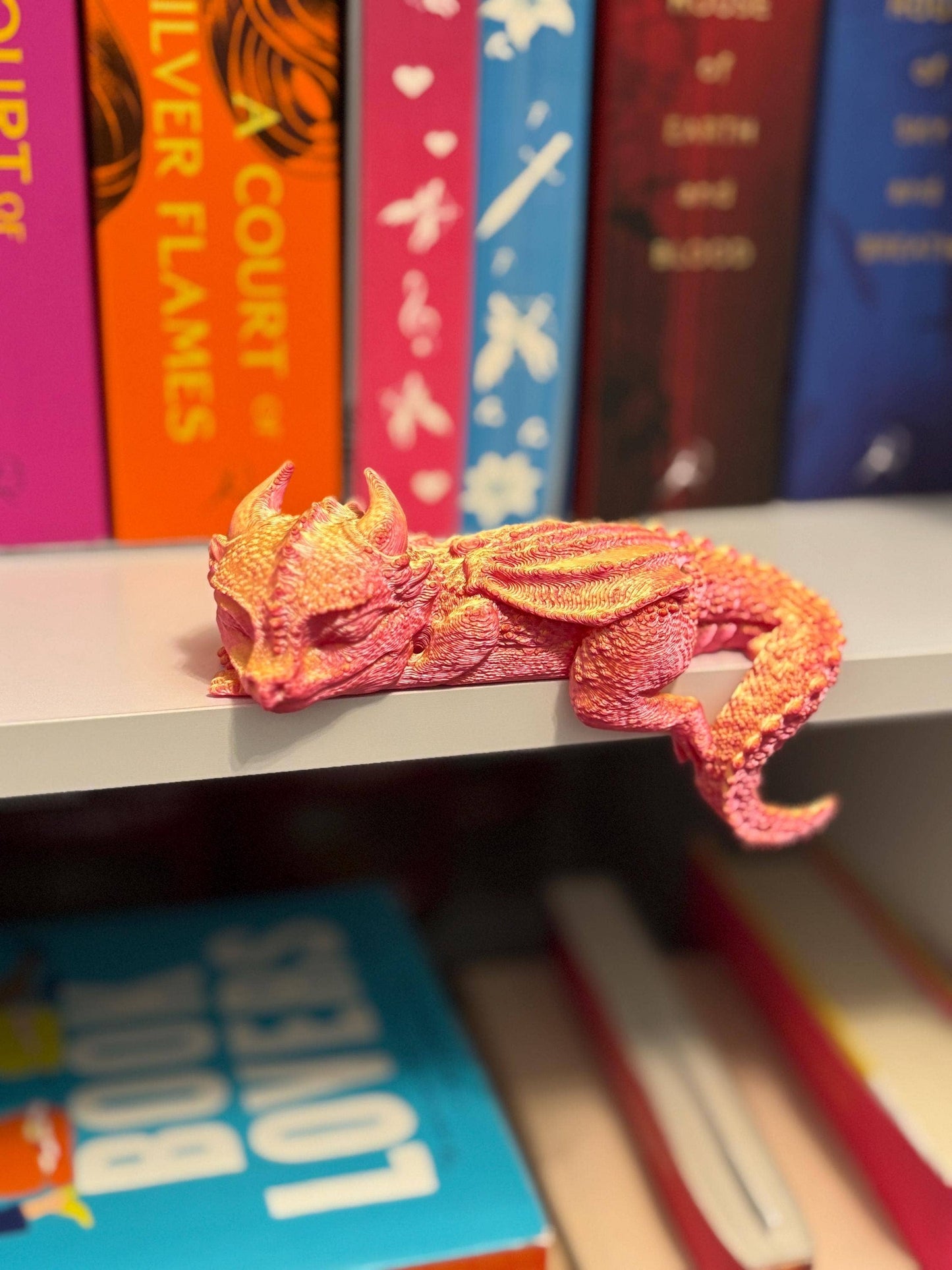 3D Printed: Sleeping Bookshelf Dragon