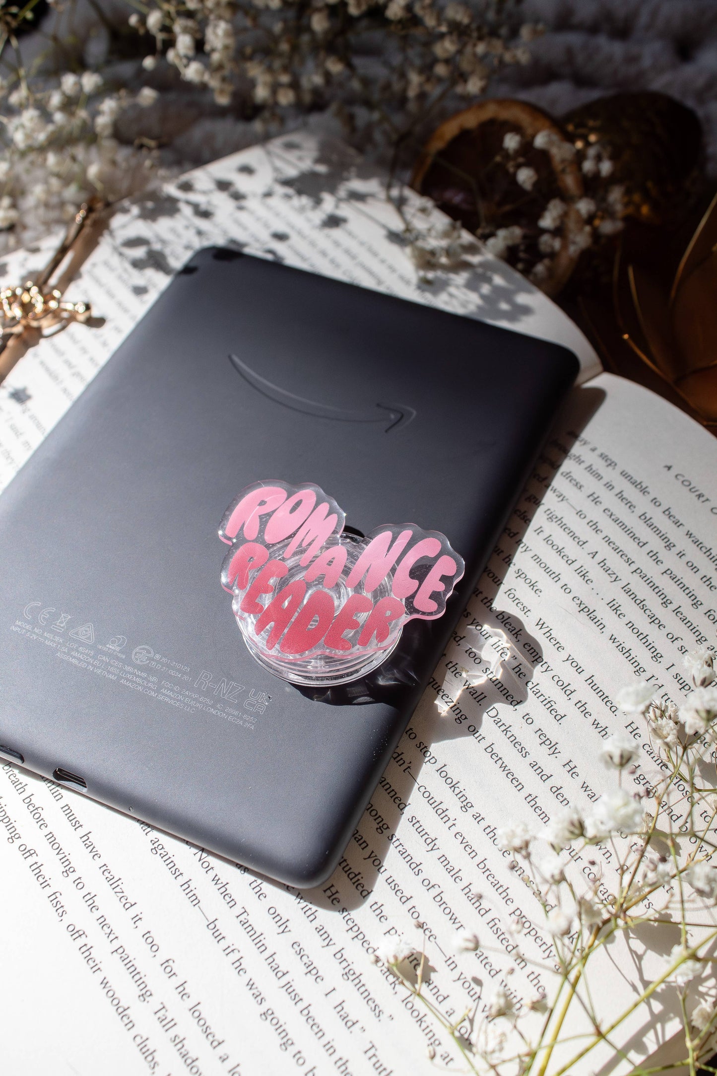 Romance Reader Heart Kindle / Phone Grip